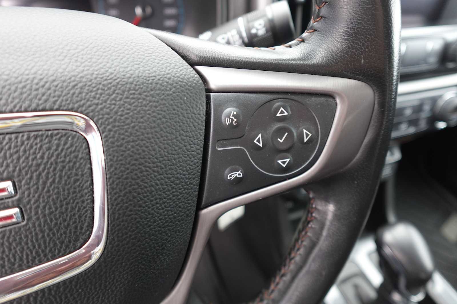 Used 2022 GMC Canyon AT4 w/ Trailering Package image 16