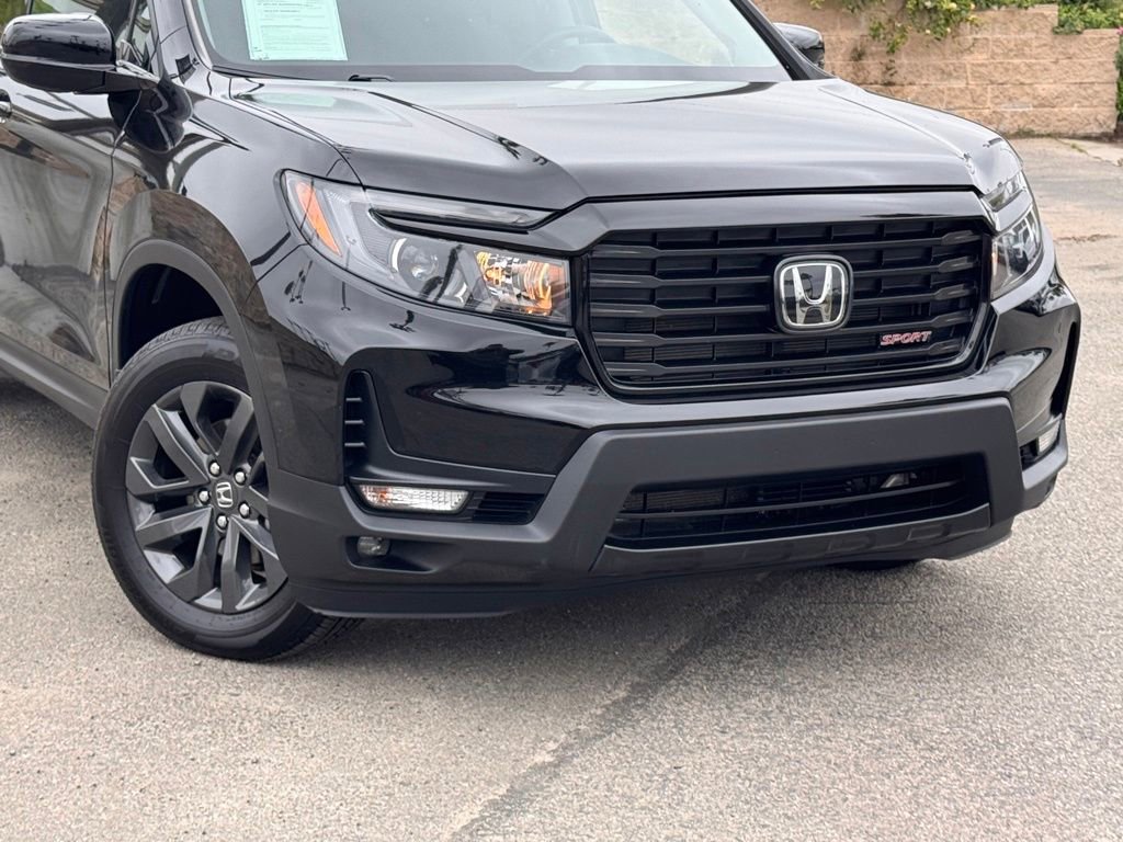 Used 2023 Honda Ridgeline Sport image 3