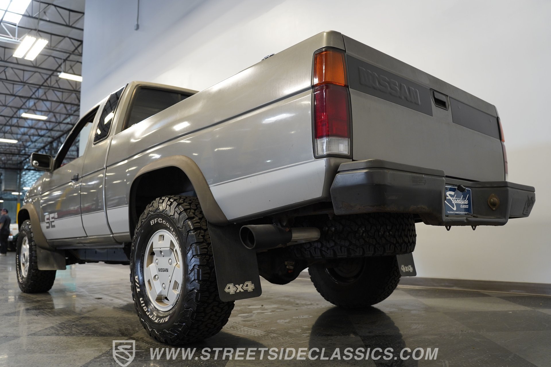 Used 1989 Nissan Pickup 4x4 King Cab V6 image 26