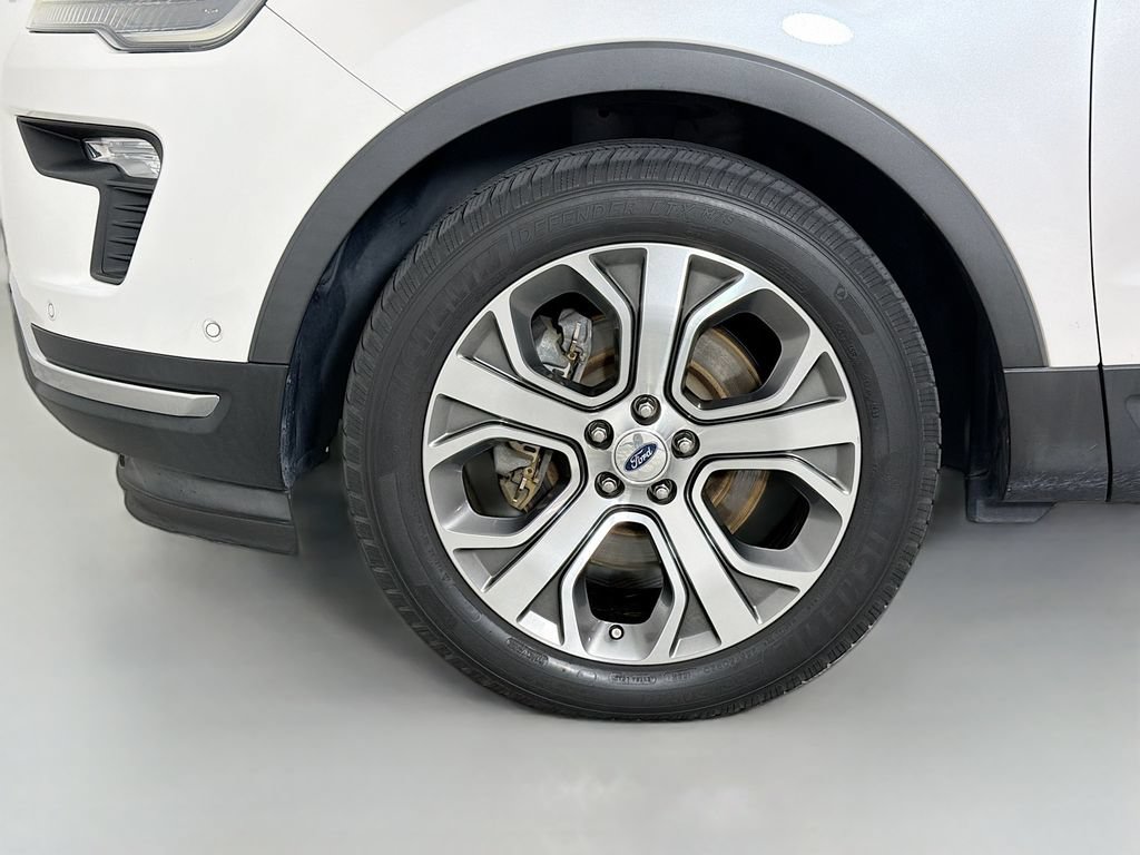 Used 2018 Ford Explorer Platinum AWD/4WD image 33