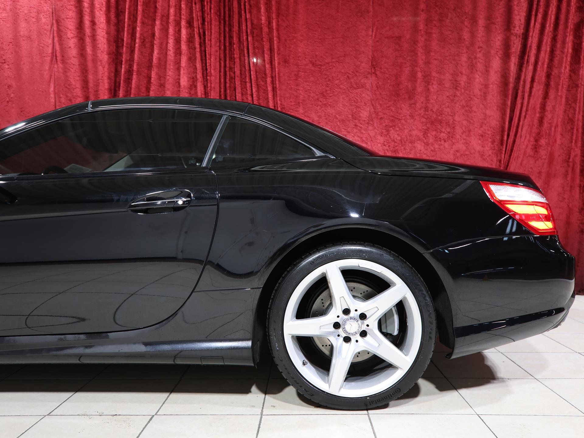 Used 2015 Mercedes-Benz SL 550 image 7