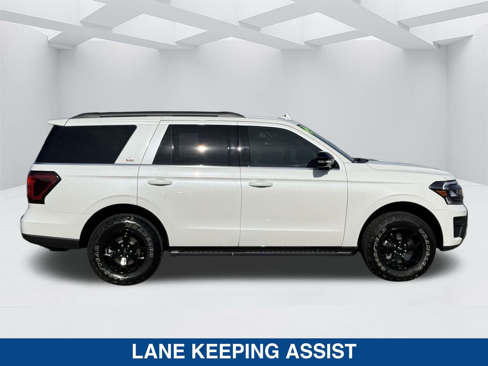 Certified 2024 Ford Expedition Timberline image 3