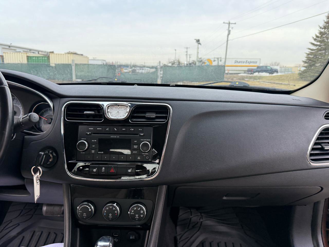 Used 2012 Chrysler 200 Touring image 22