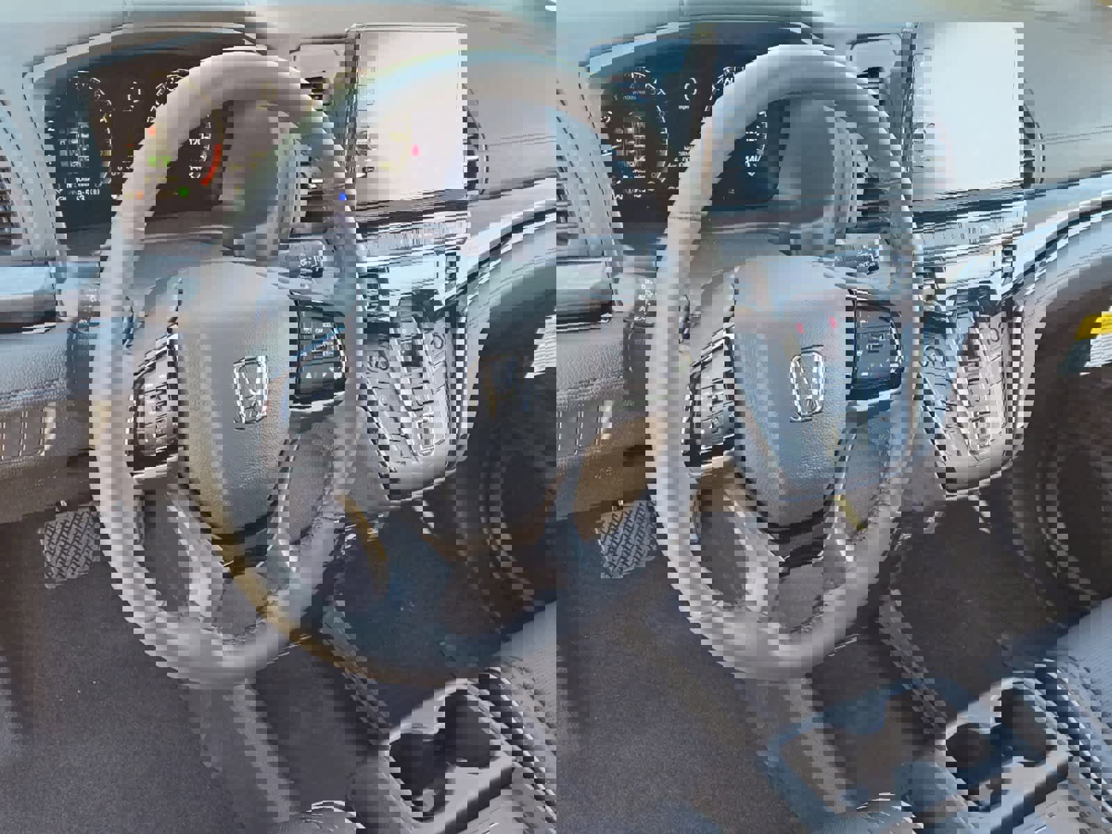 New 2026 Honda Odyssey Elite image 2