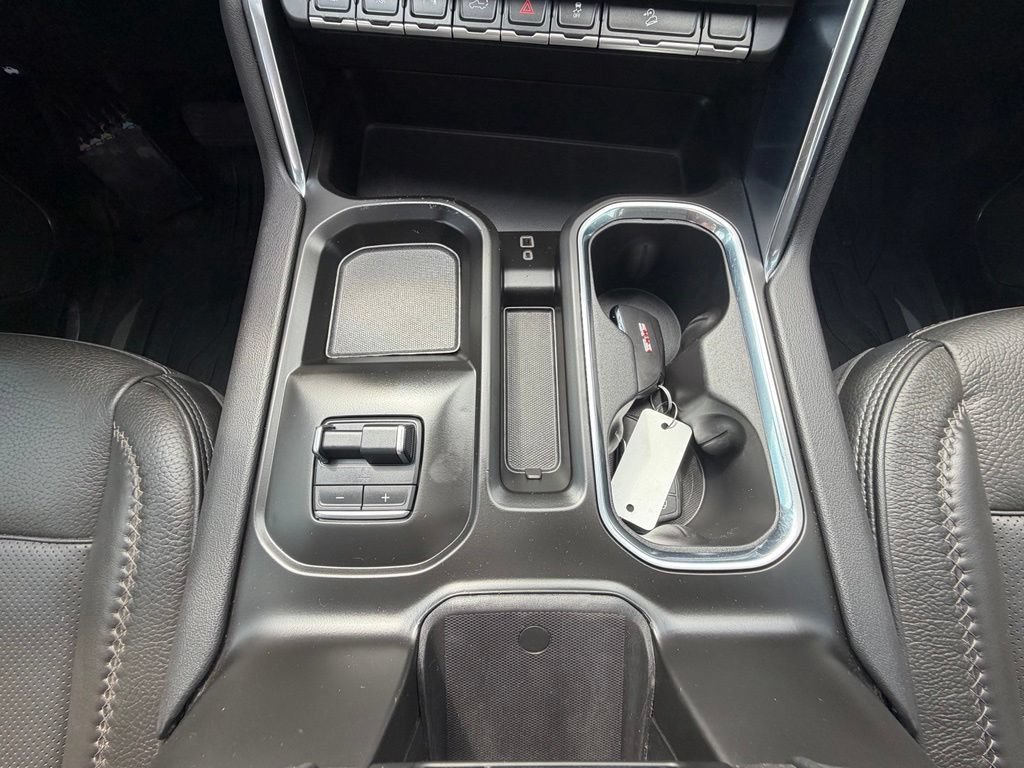 Used 2025 GMC Sierra 2500 Denali AWD/4WD image 12