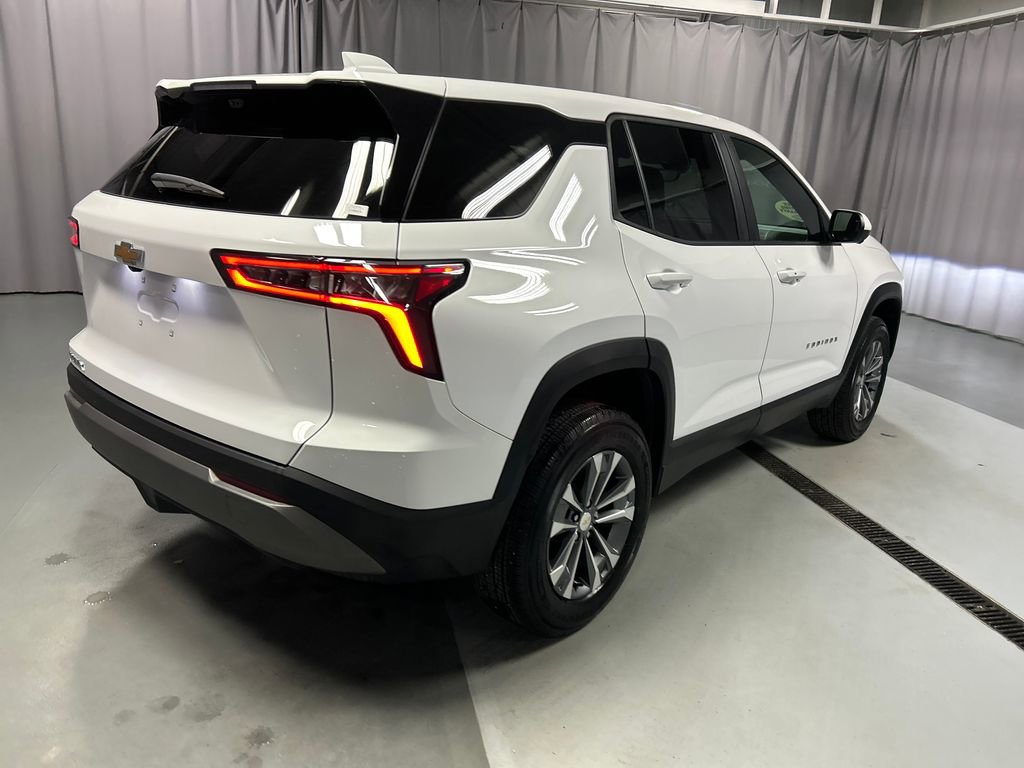 Used 2025 Chevrolet Equinox LT w/ Safety and Technology Package image 7