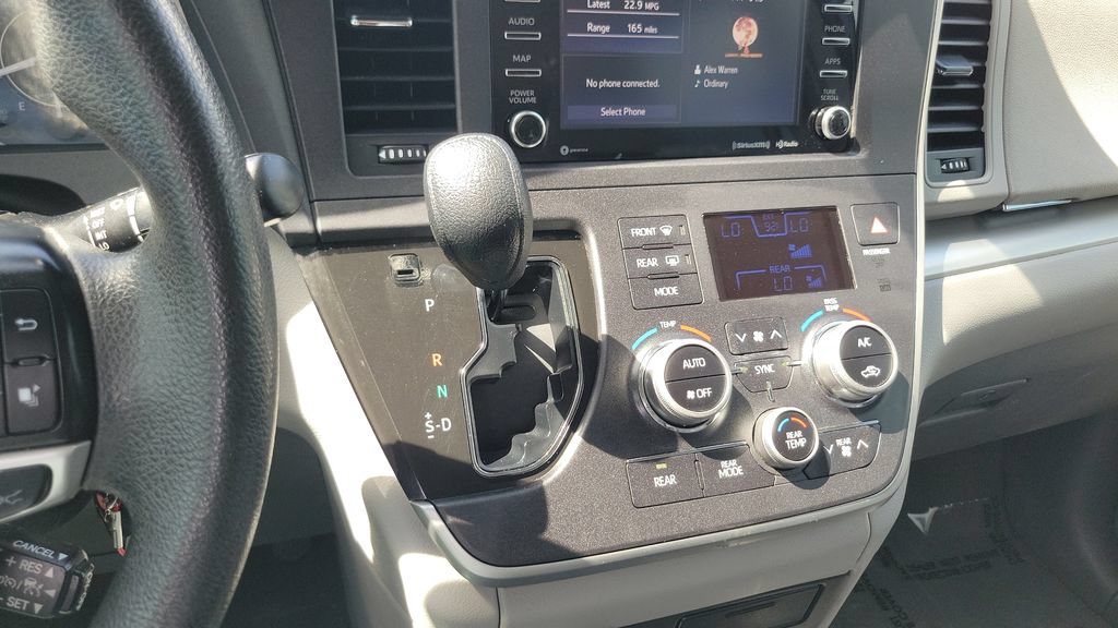 Used 2020 Toyota Sienna LE FWD image 15