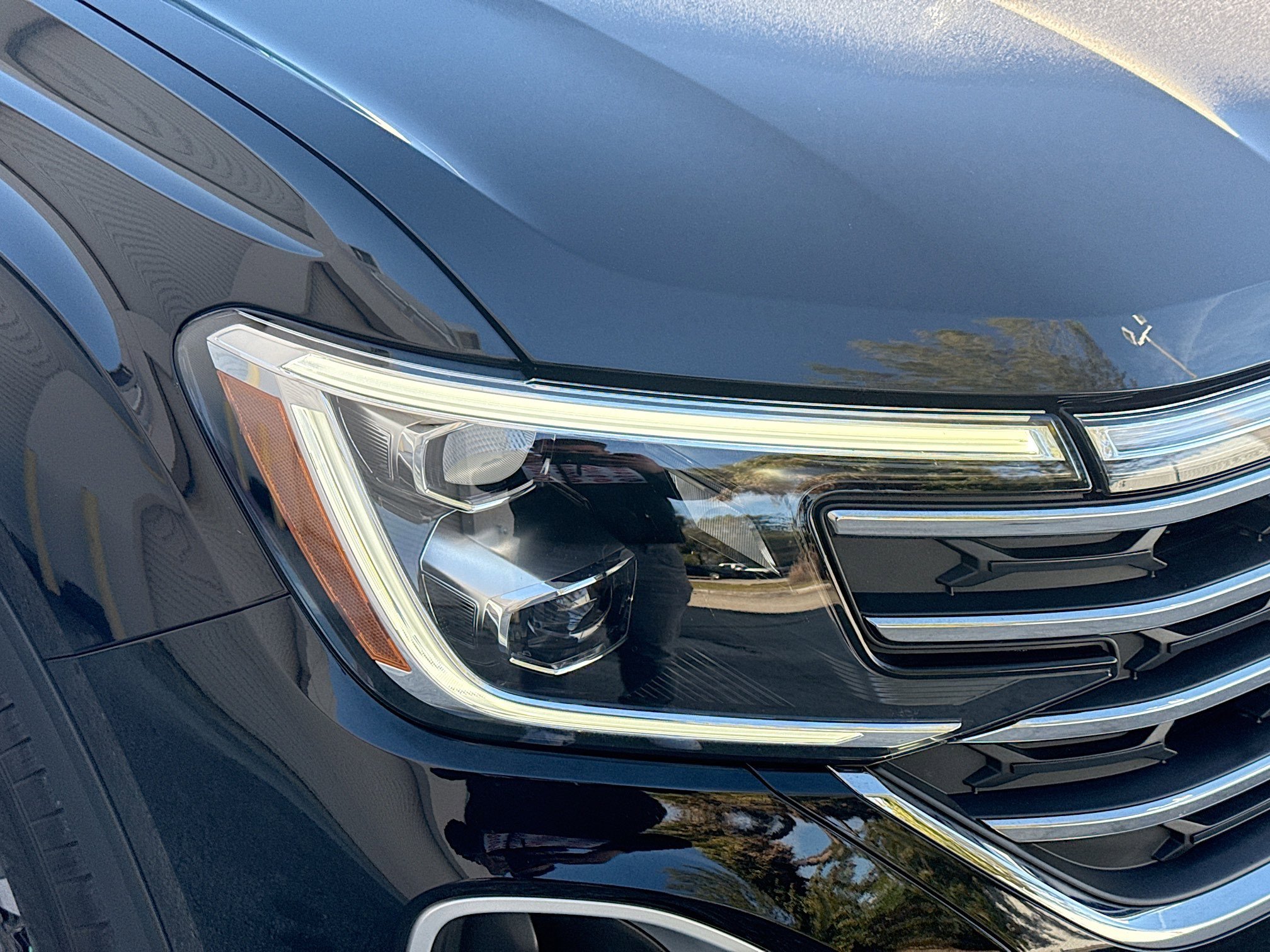 Certified 2025 Volkswagen Atlas SE image 35