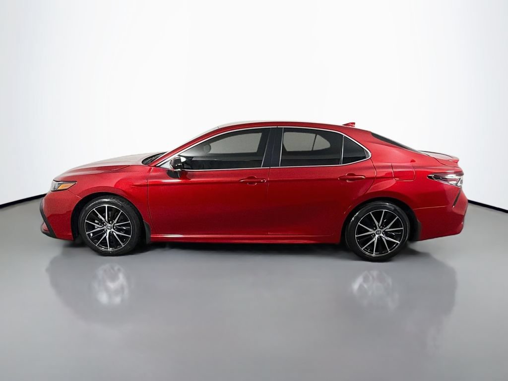 Used 2023 Toyota Camry SE FWD image 8