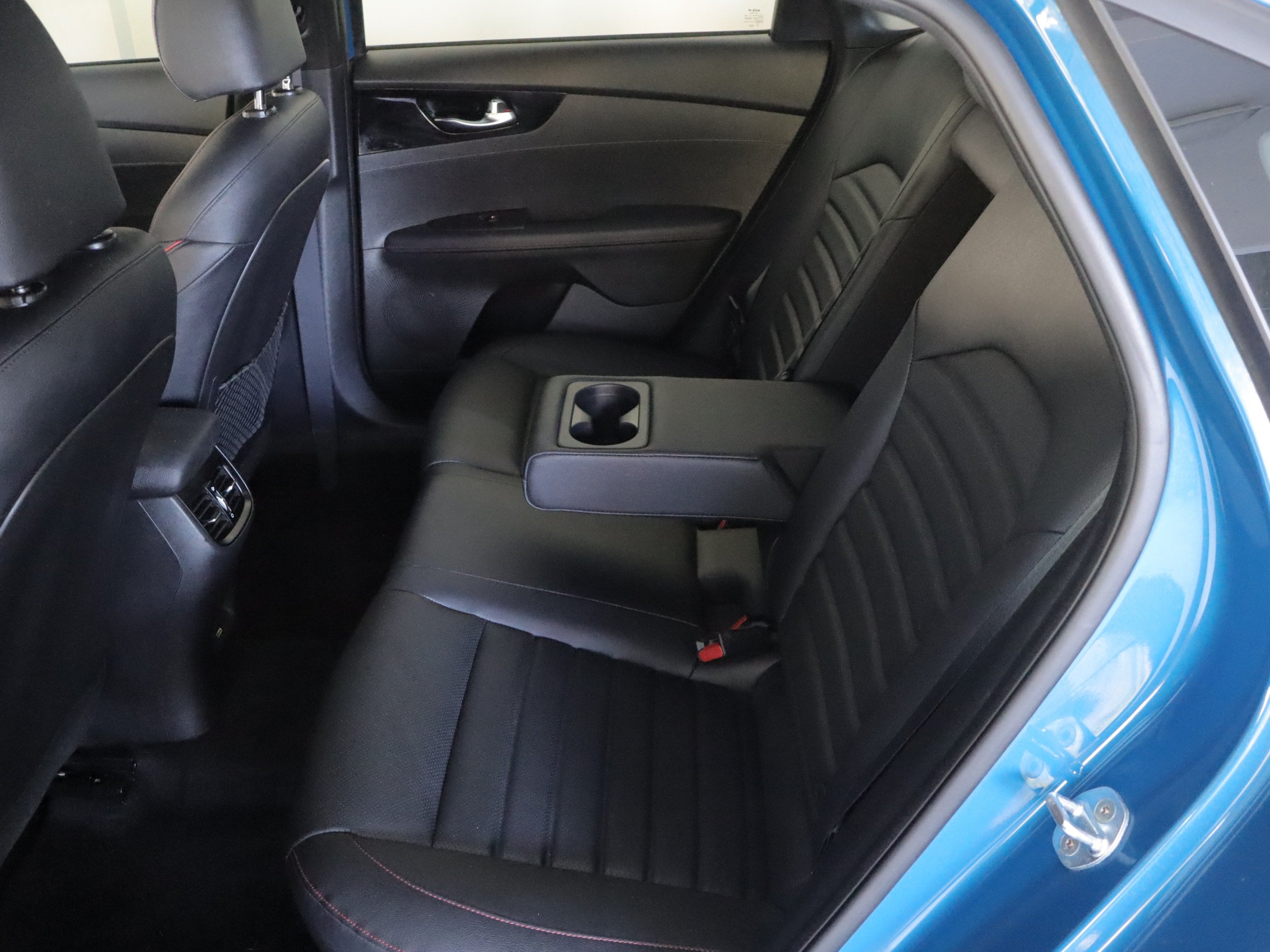 Used 2023 Kia Forte GT w/ GT2 Package FWD image 9