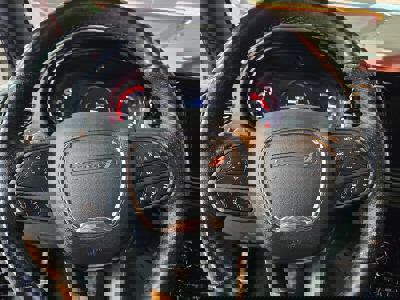 Used 2022 Dodge Durango GT image 40