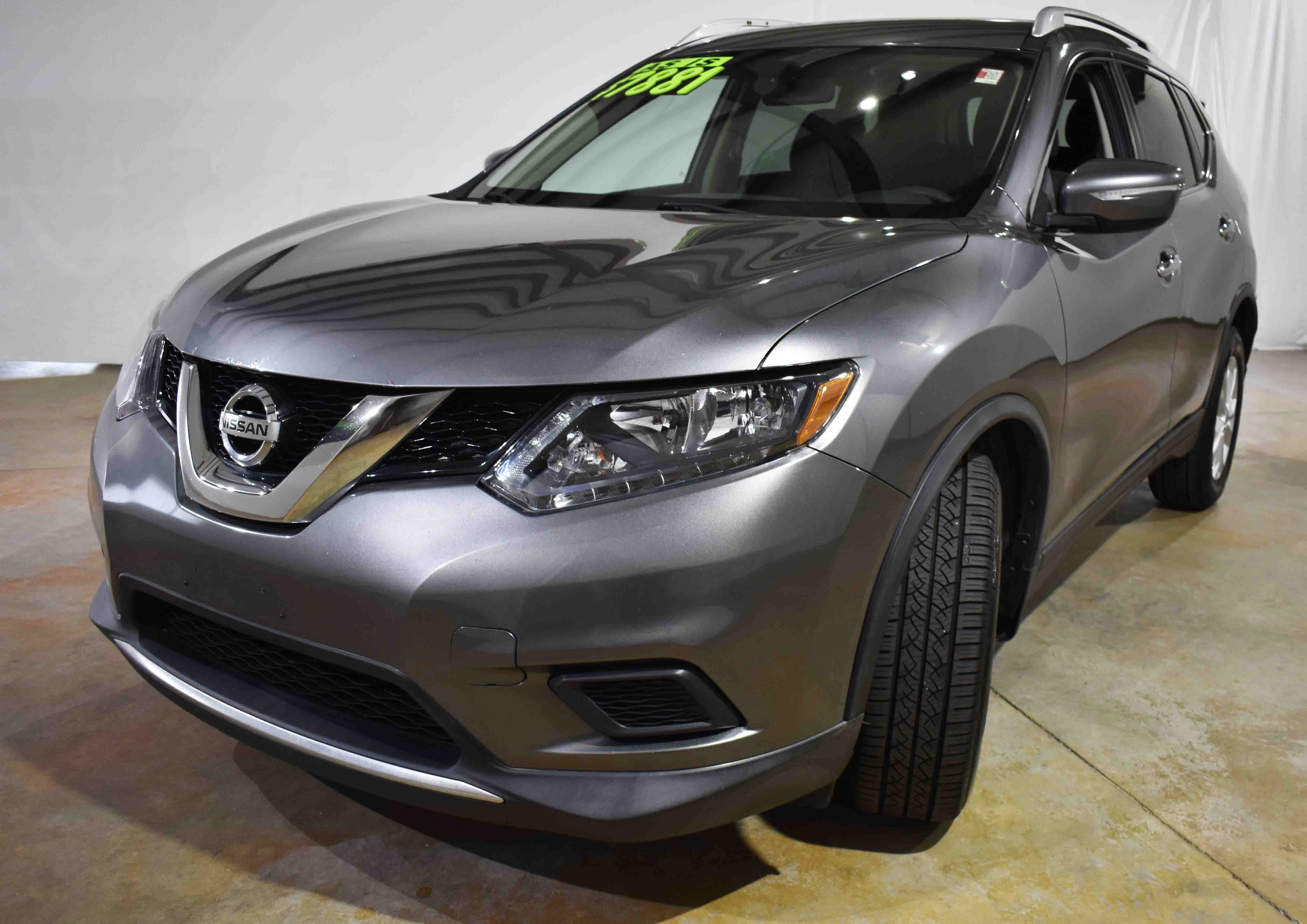 Used 2015 Nissan Rogue SV image 5