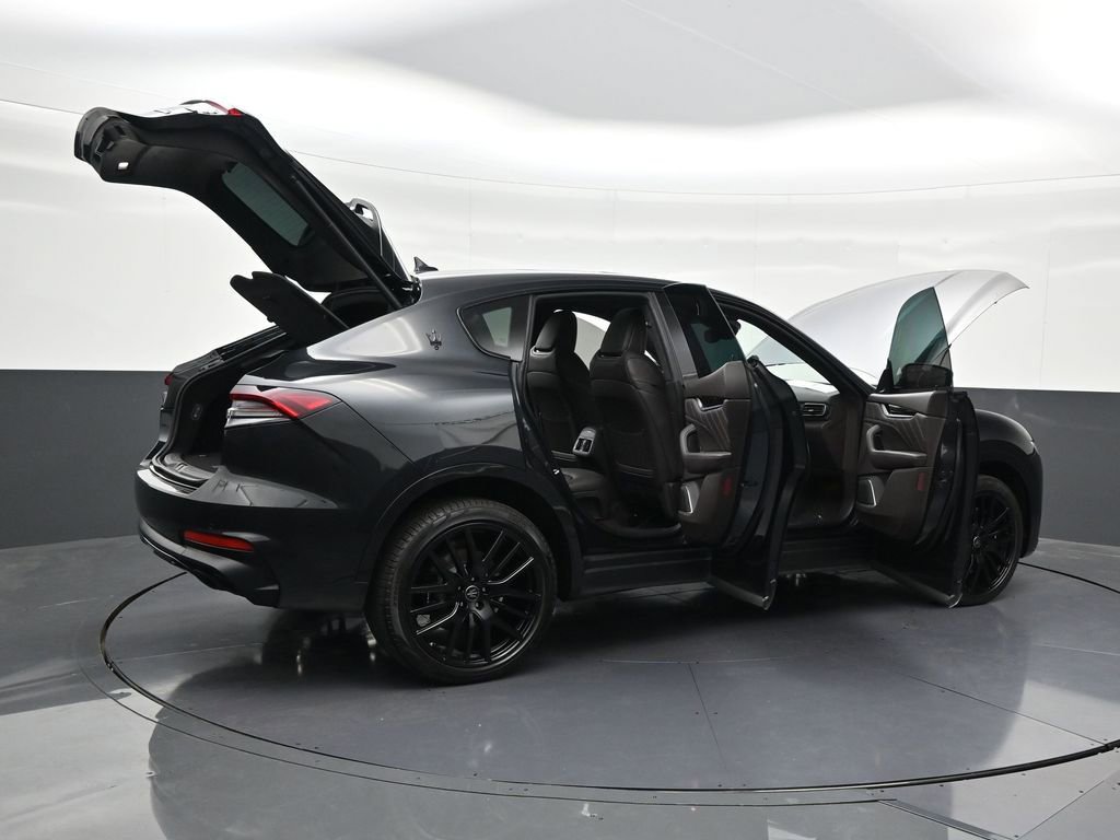 Used 2022 Maserati Levante Modena image 34