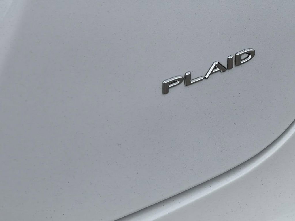Used 2022 Tesla Model S Plaid image 7