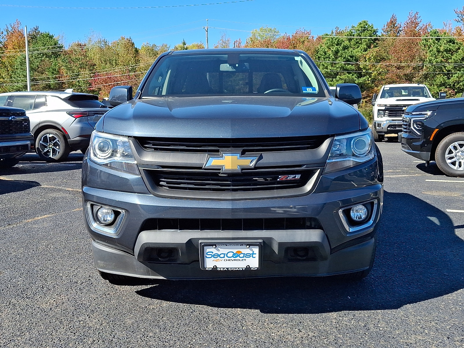Used 2019 Chevrolet Colorado Z71 AWD/4WD image 2