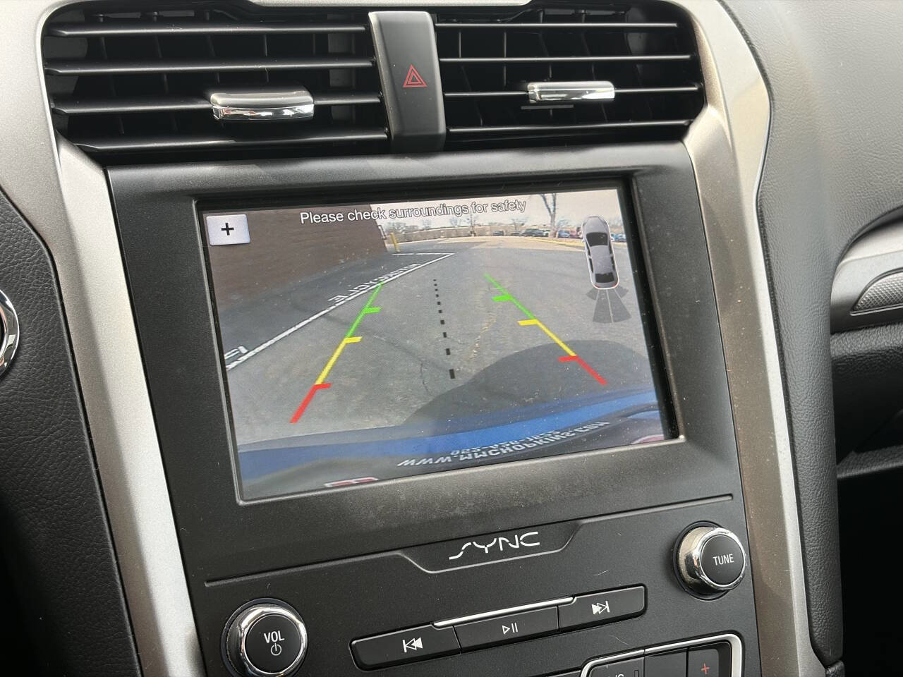 Used 2019 Ford Fusion SE image 29