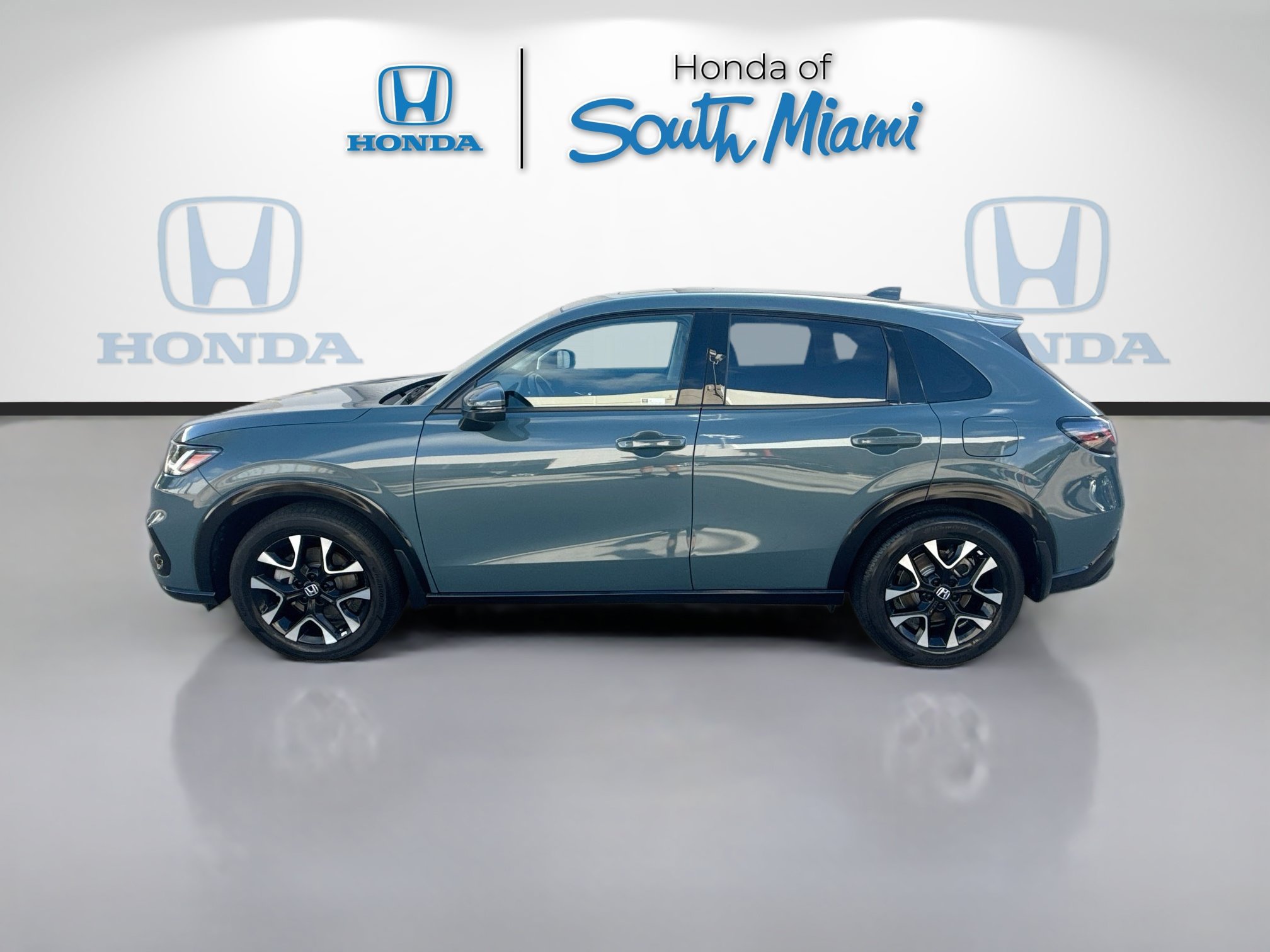 Used 2026 Honda HR-V EX-L image 4