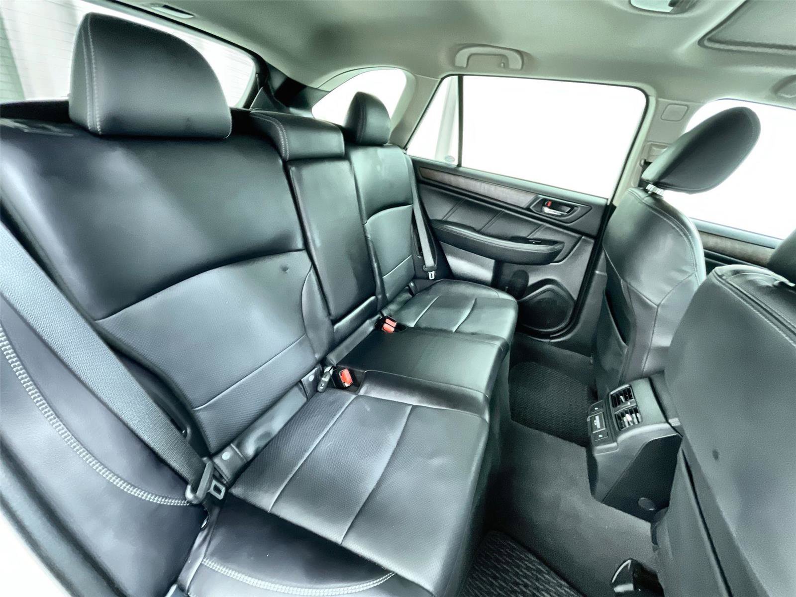 Used 2018 Subaru Outback 2.5i Limited image 30