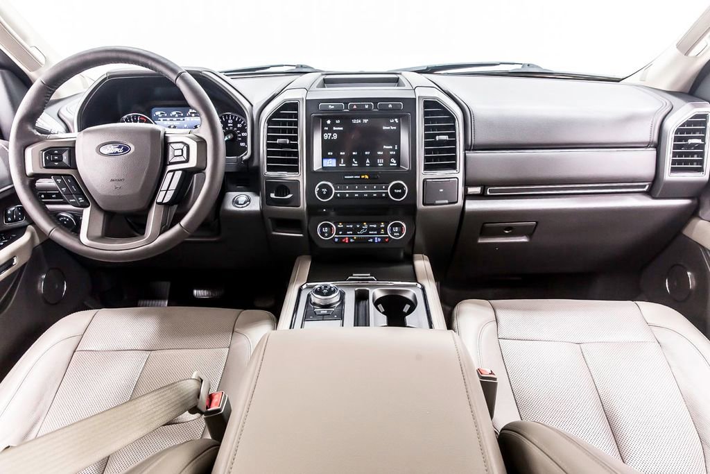 Used 2018 Ford Expedition XLT w/ Equipment Group 202A image 17