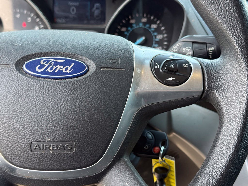 Used 2015 Ford Escape SE FWD image 16