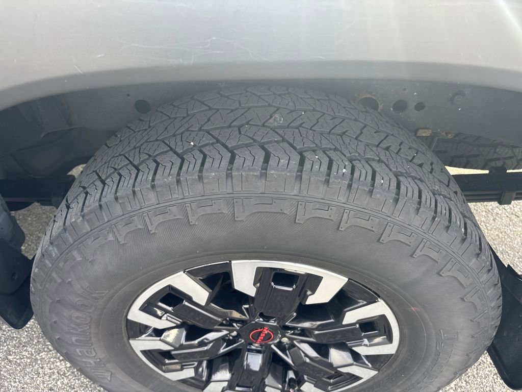Used 2024 Nissan Frontier PRO-4X image 21