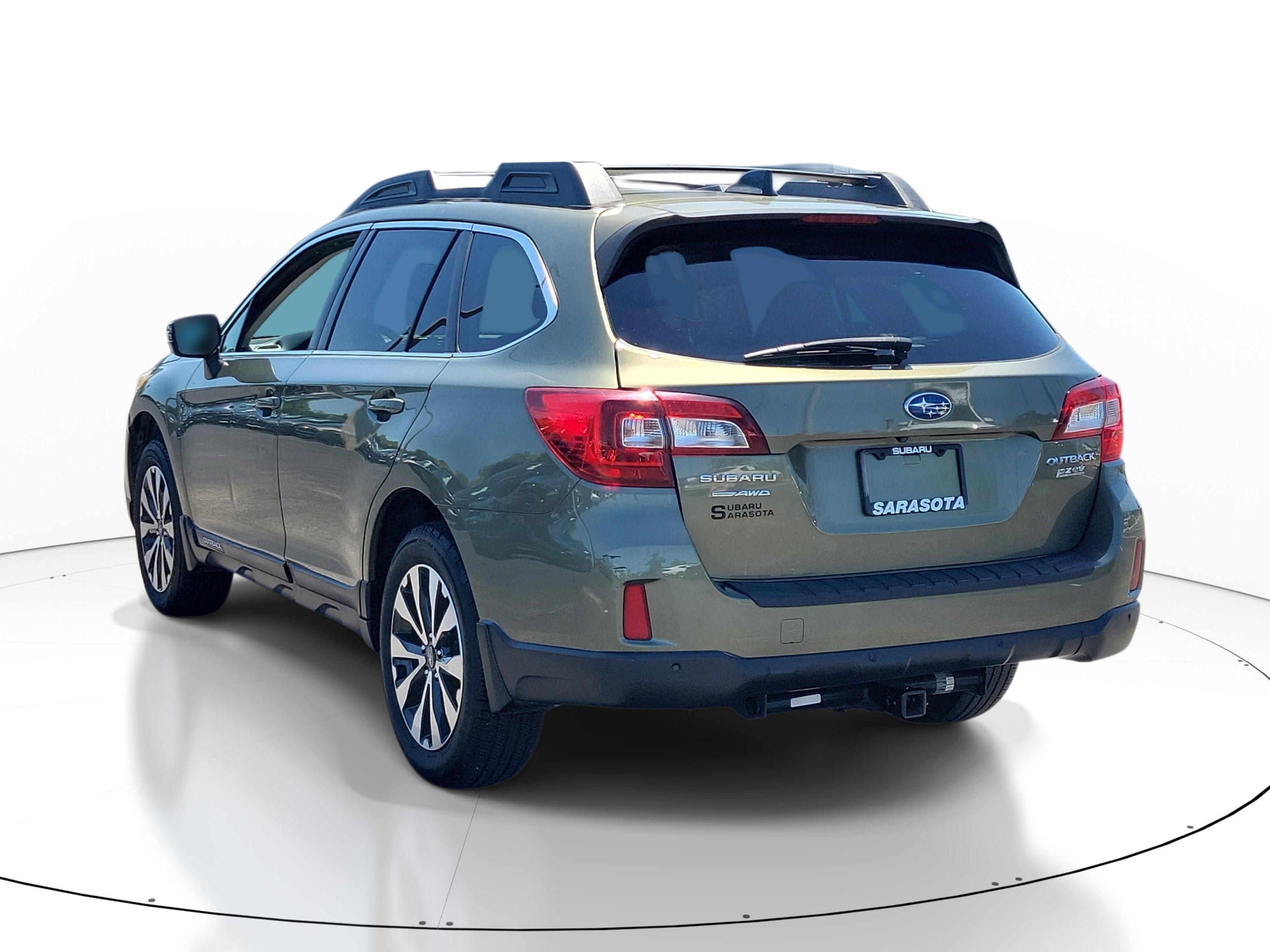 Used 2017 Subaru Outback 2.5i Limited AWD/4WD image 4