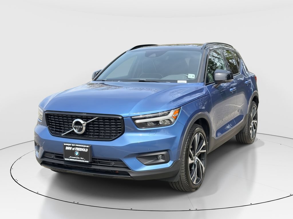 Used 2021 Volvo XC40 T5 R-Design
