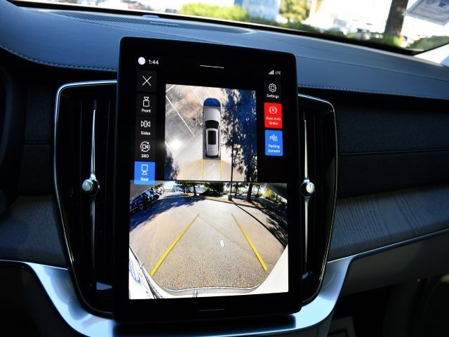 New 2026 Volvo XC90 B6 Ultra image 15