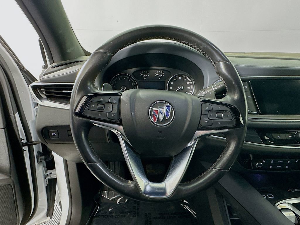 Used 2022 Buick Enclave Essence image 16