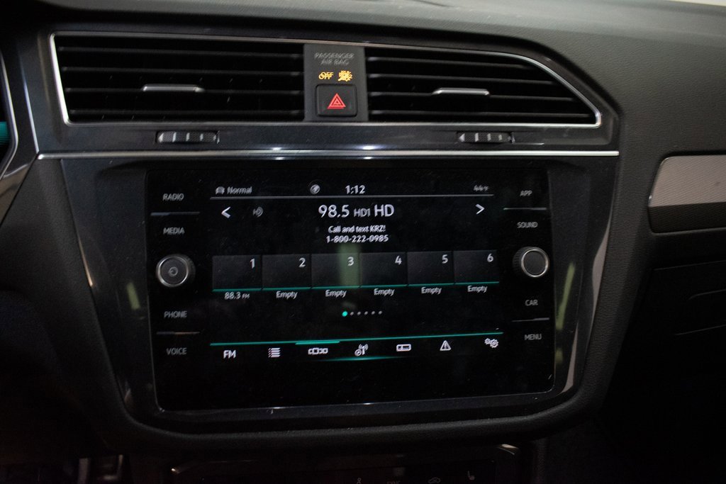 Used 2022 Volkswagen Tiguan SE R-Line image 14