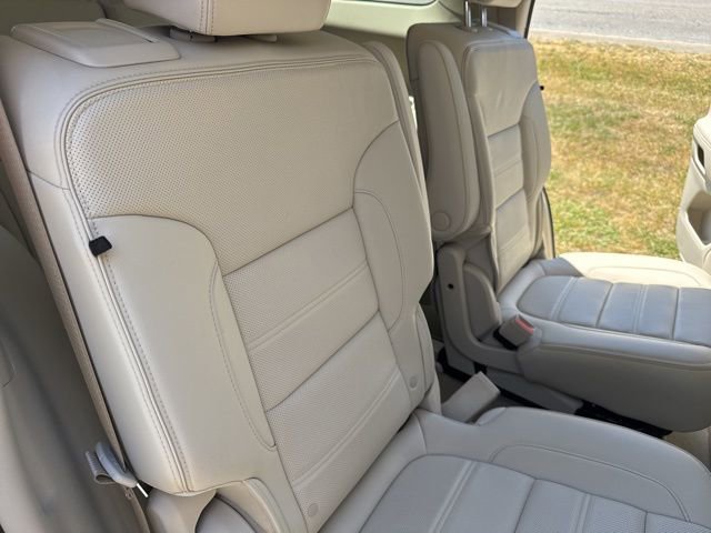 Used 2023 GMC Acadia Denali image 32