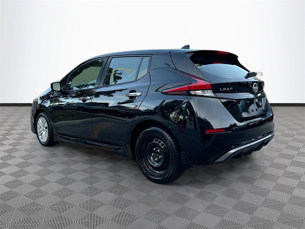 Used 2023 Nissan Leaf S image 8
