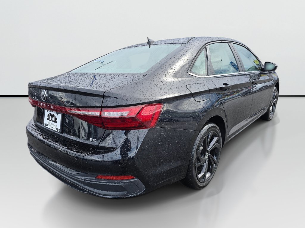 New 2026 Volkswagen Jetta SE FWD image 3