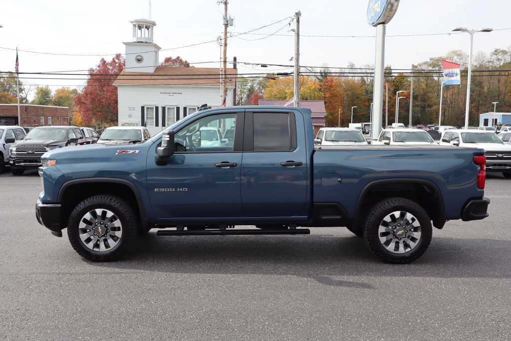Used 2024 Chevrolet Silverado 2500 Custom w/ Custom Convenience Package AWD/4WD image 14