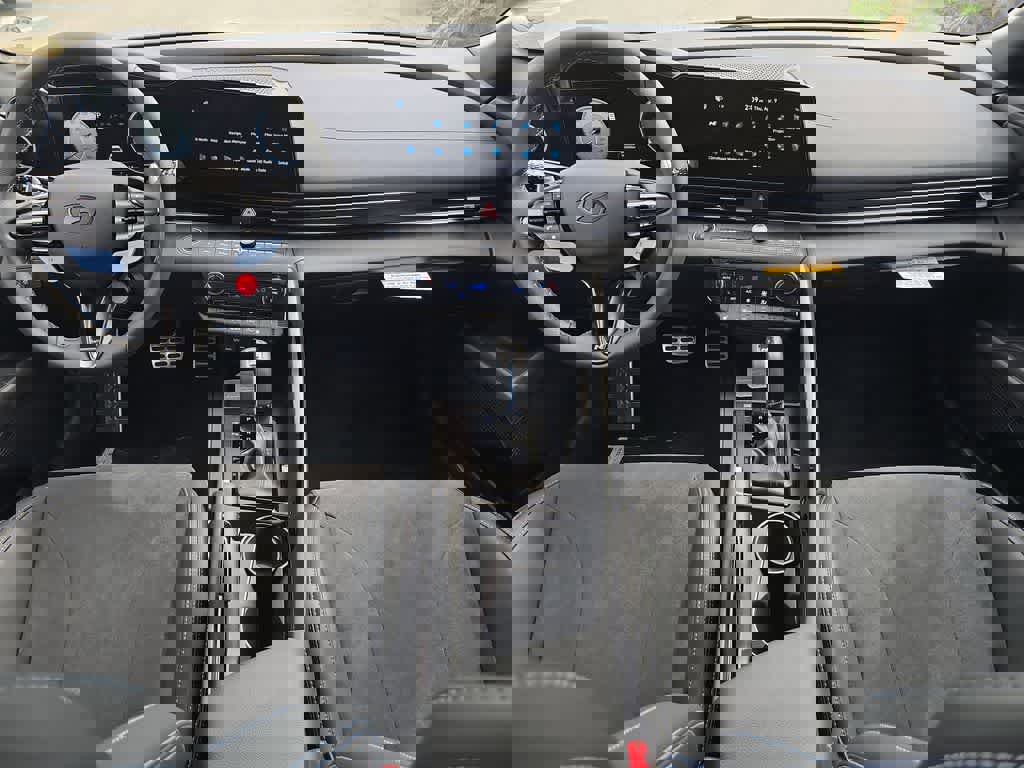 New 2026 Hyundai Elantra N FWD image 19
