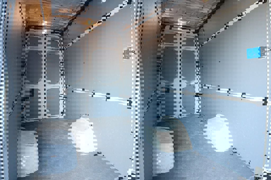 Used 2023 Mercedes-Benz Sprinter 4500 w/ Acoustic Package image 24