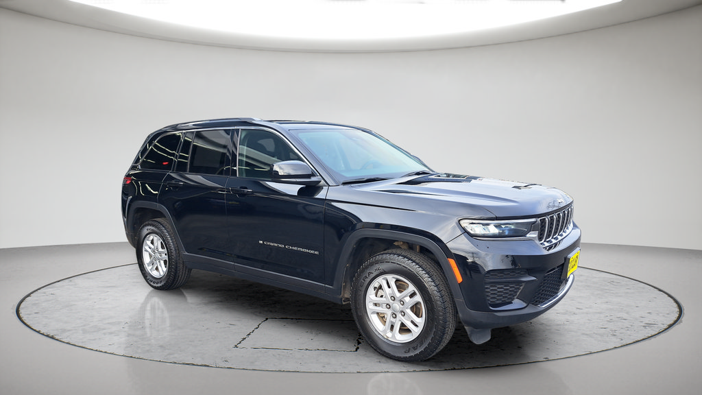 Used 2023 Jeep Grand Cherokee Laredo