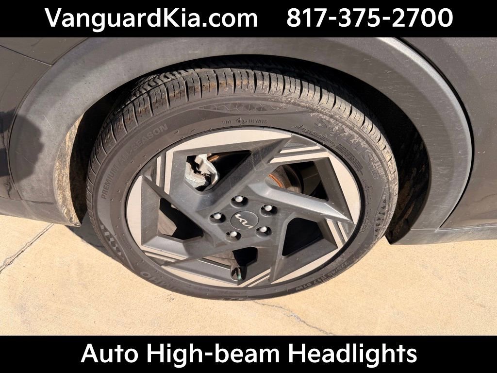 Certified 2025 Kia K4 EX image 10