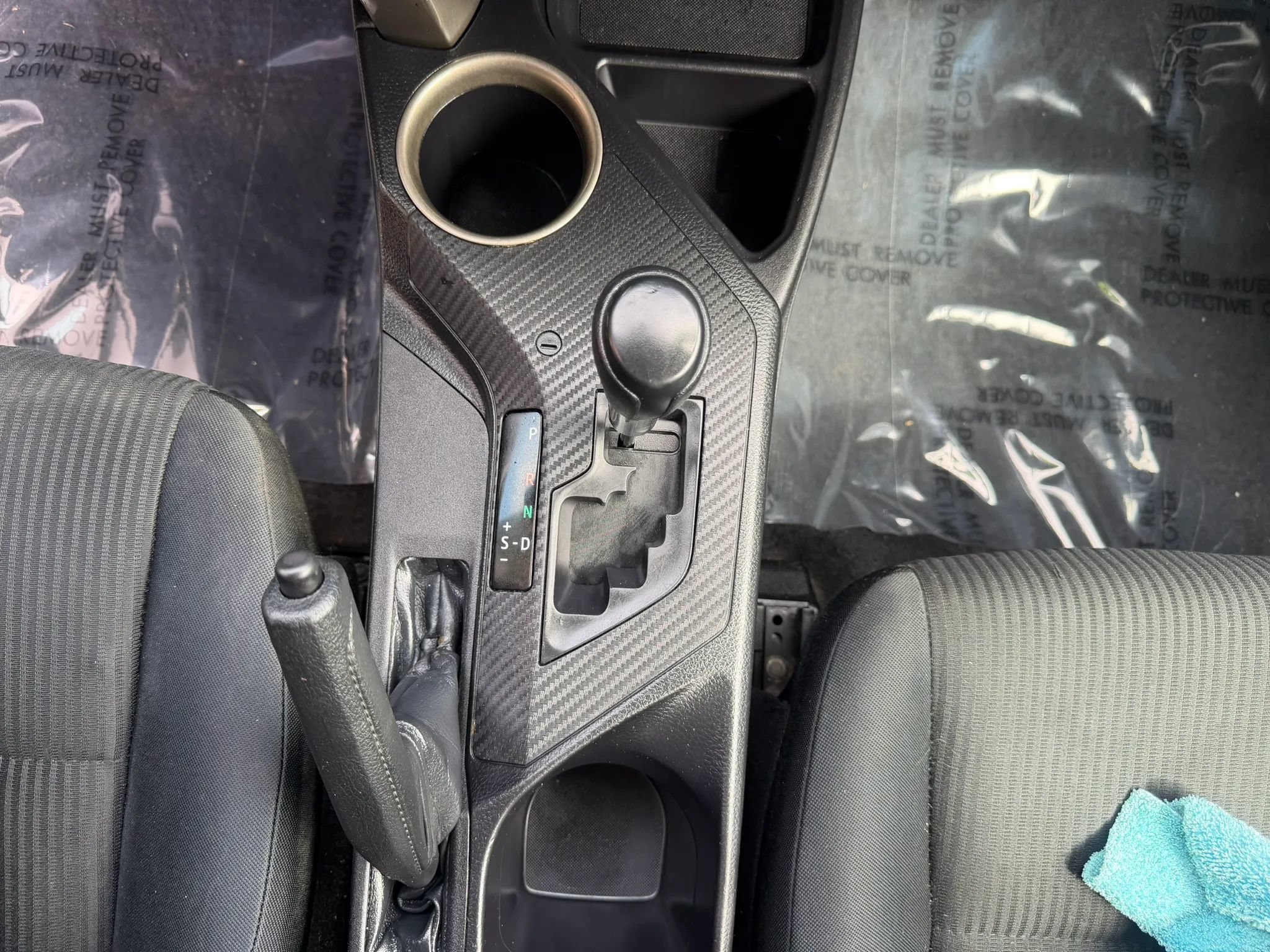 Used 2015 Toyota RAV4 LE FWD image 21