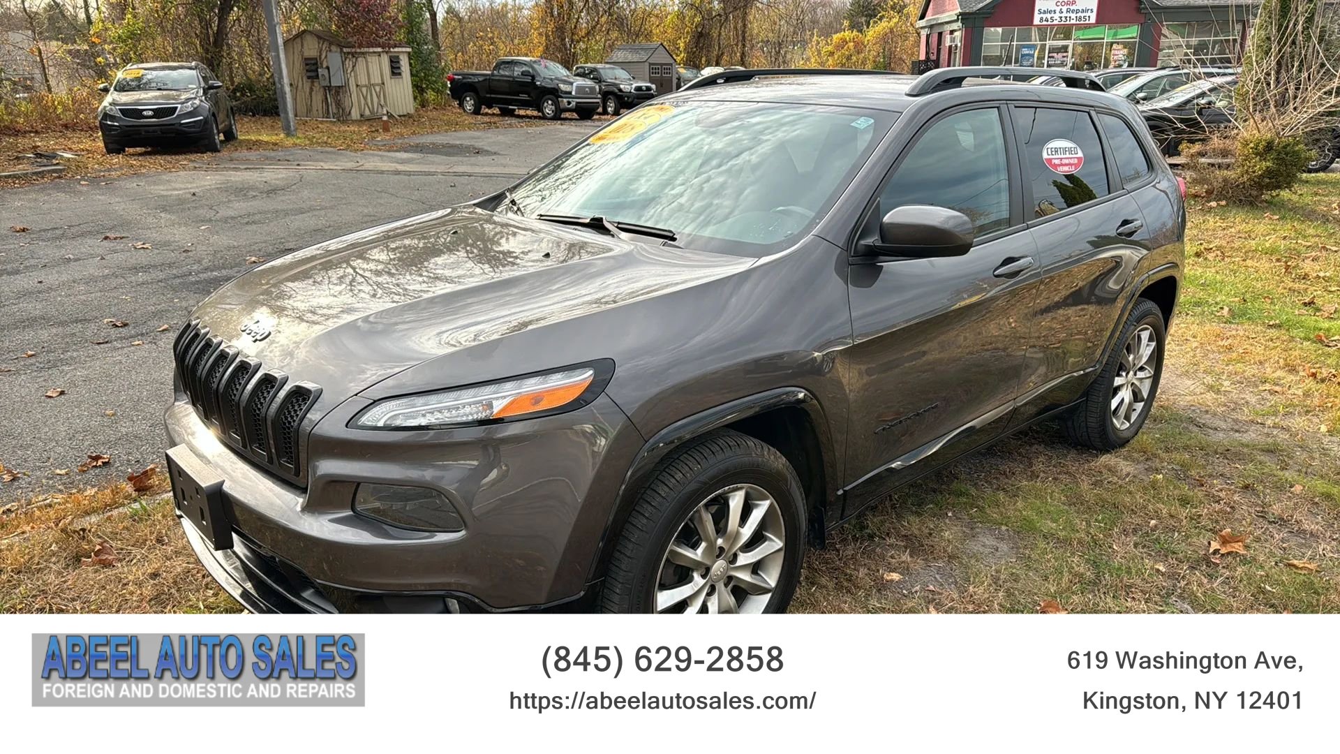 Used 2018 Jeep Cherokee Latitude AWD/4WD image 1