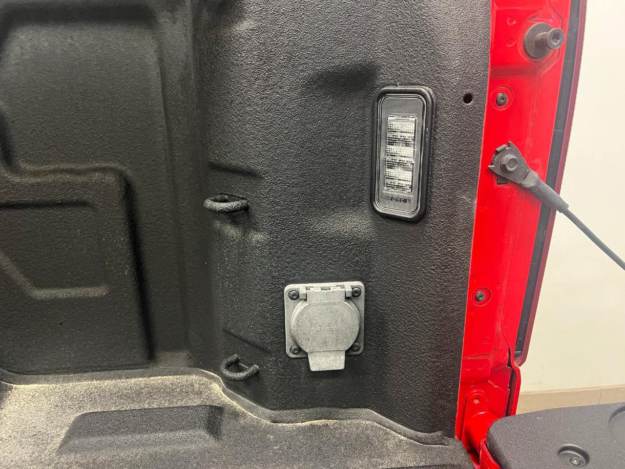 Used 2022 Chevrolet Silverado 1500 RST AWD/4WD image 49