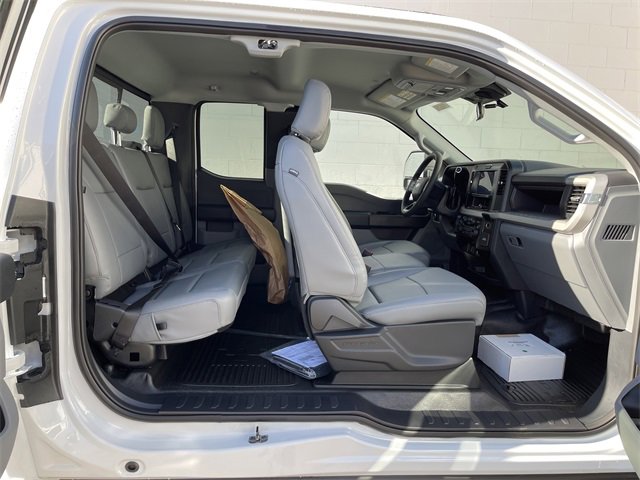 New 2026 Ford F550 4x4 Supercab Super Duty image 29