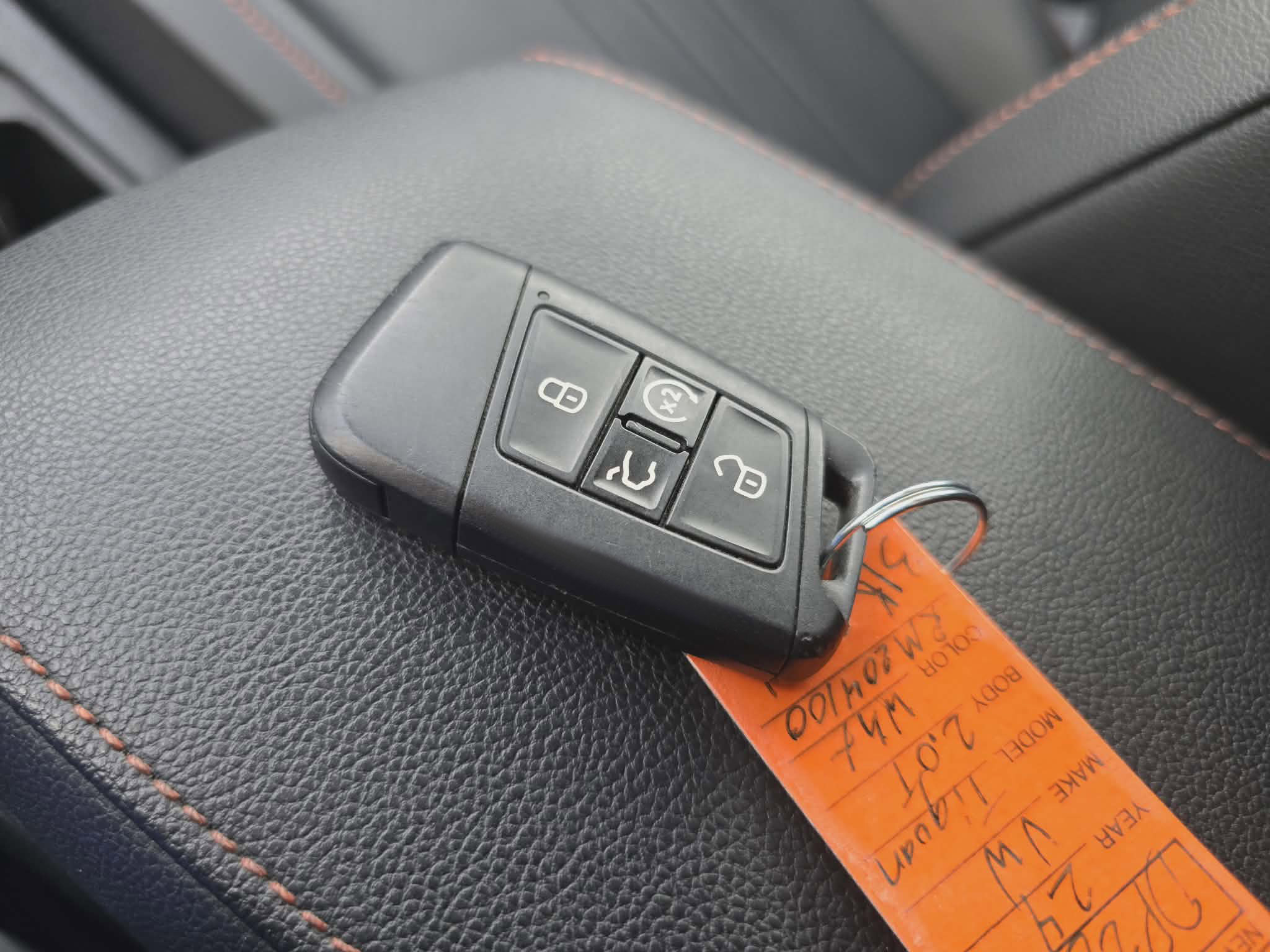 Used 2024 Volkswagen Tiguan Wolfsburg Edition image 35