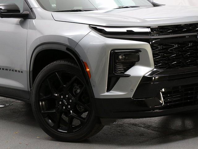 Certified 2024 Chevrolet Traverse RS w/ LPO, Floor Liner Package image 4