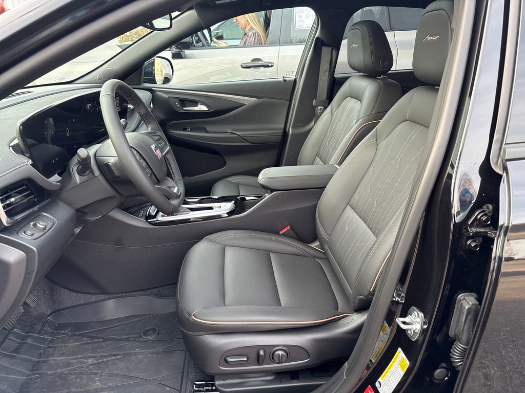 Certified 2025 Buick Envista Avenir image 14