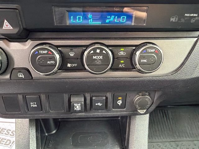 Used 2022 Toyota Tacoma TRD Off-Road AWD/4WD image 24