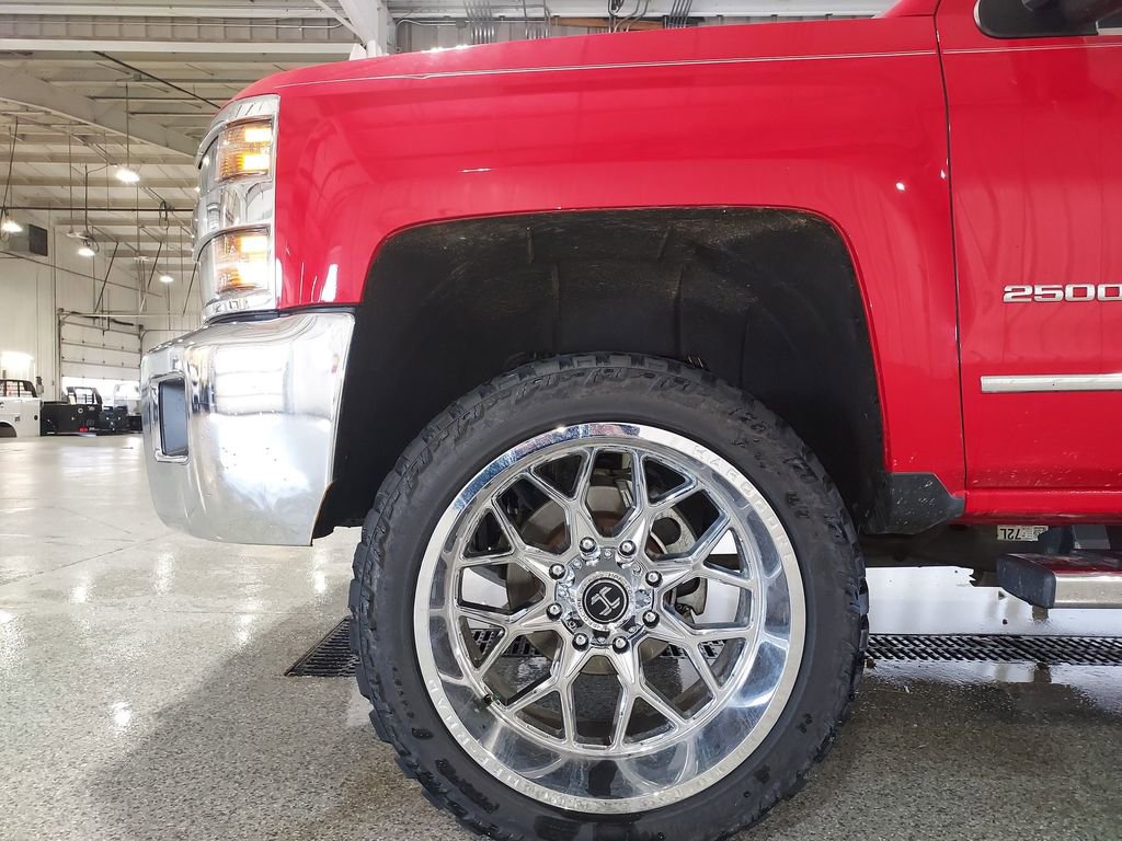 Used 2019 Chevrolet Silverado 2500 LTZ w/ Duramax Plus Package image 16