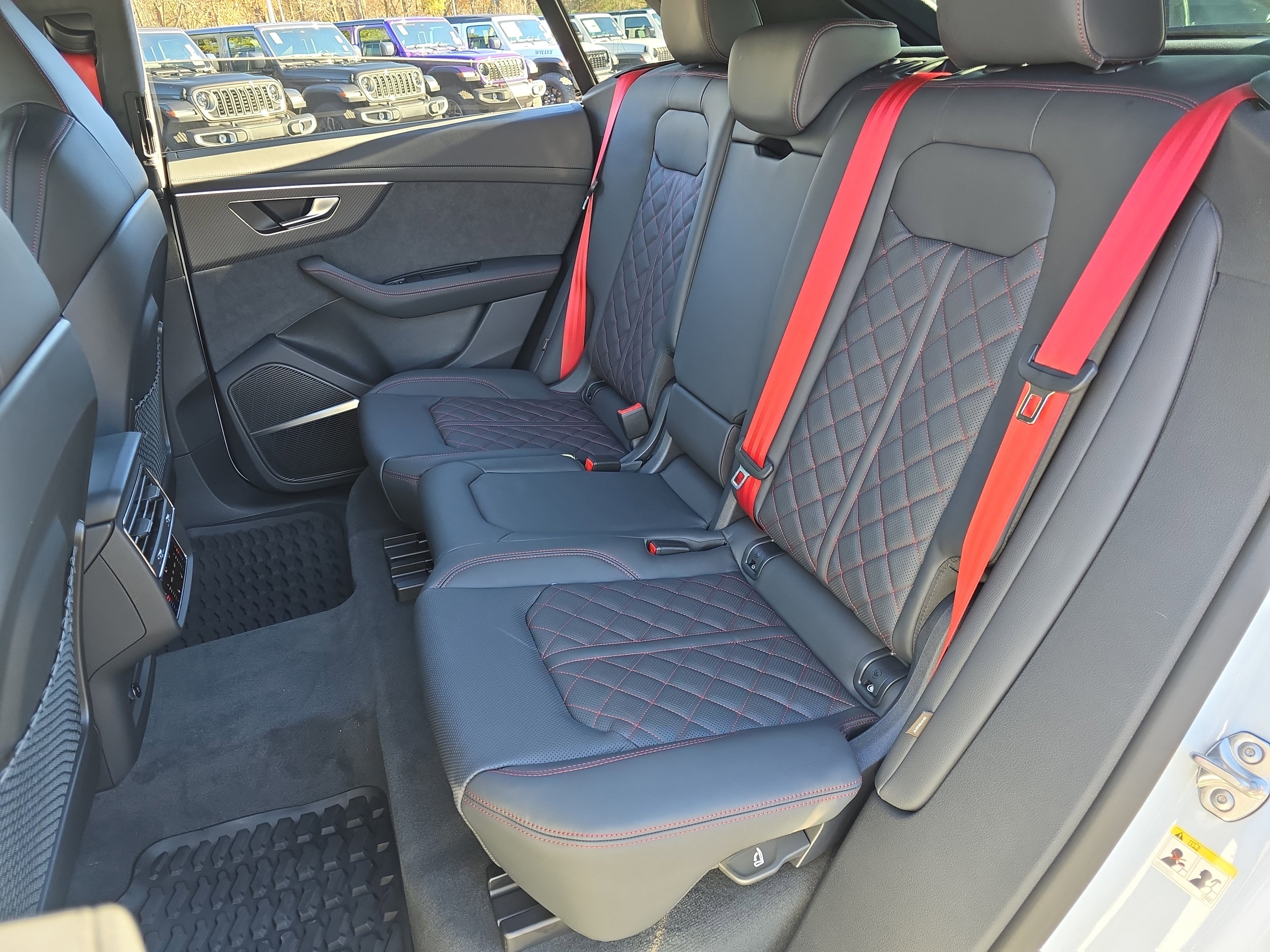 New 2026 Audi SQ8 Prestige image 14