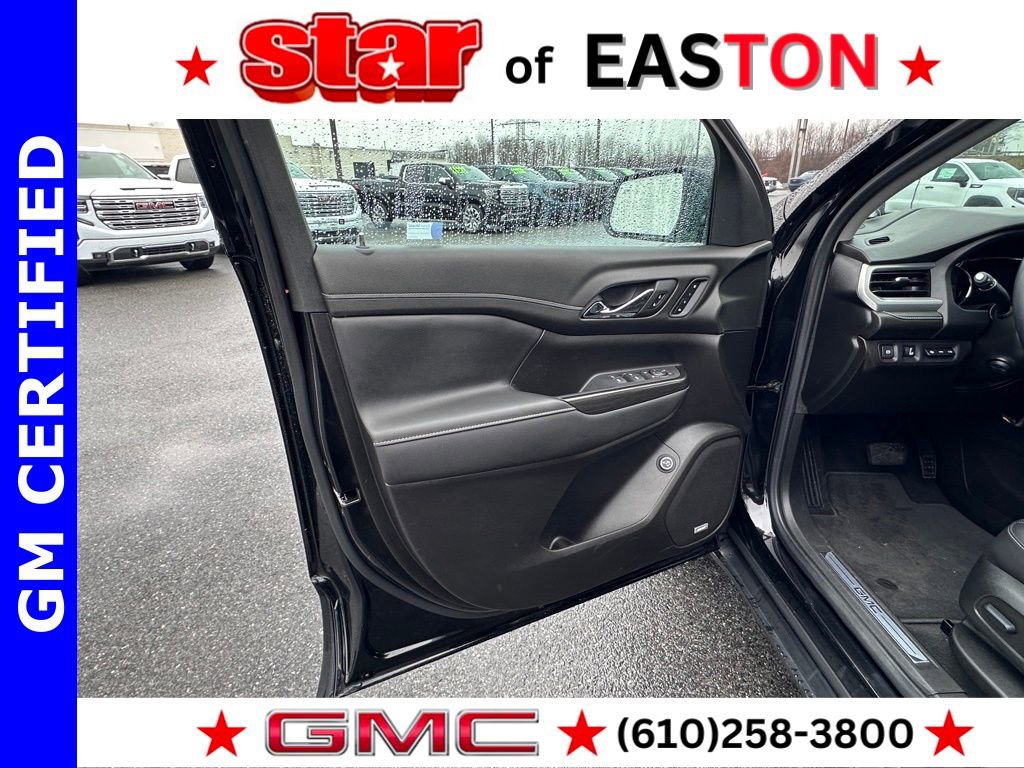 Certified 2023 GMC Acadia SLT w/ Technology Package image 19