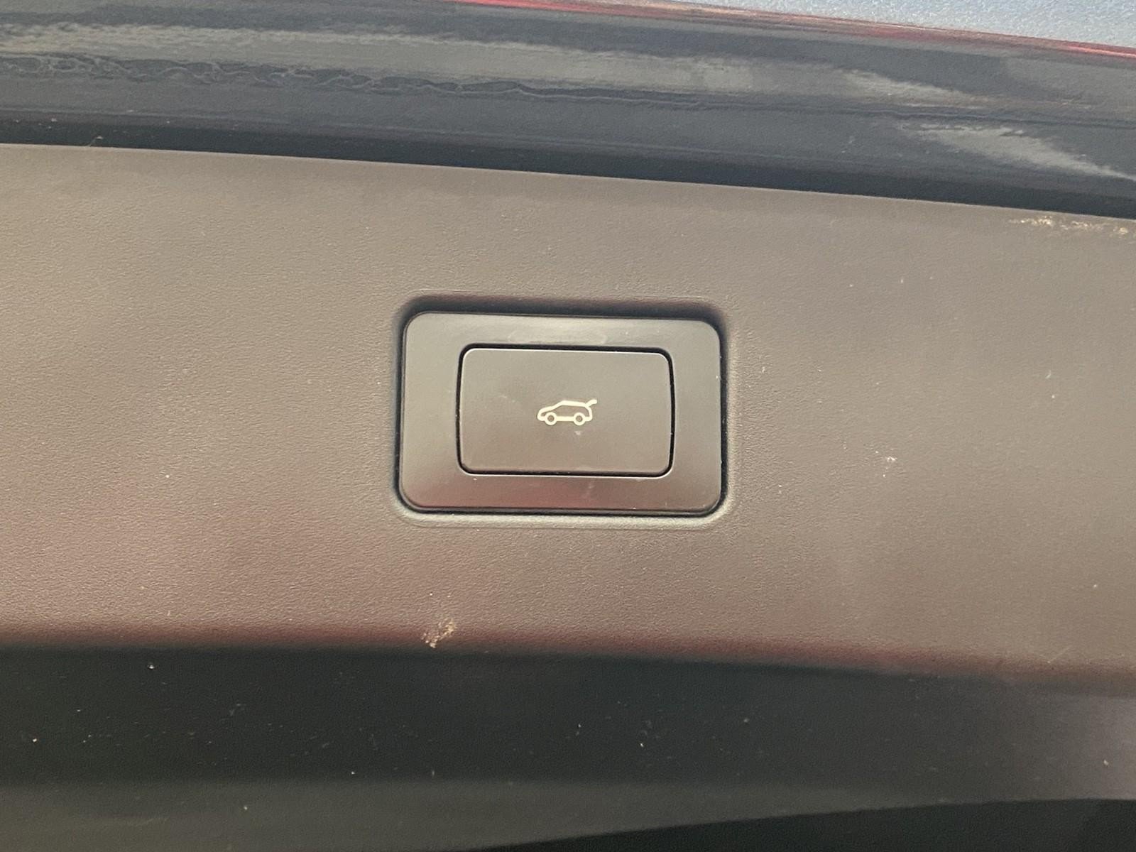 Used 2023 Fisker Ocean One AWD/4WD image 17